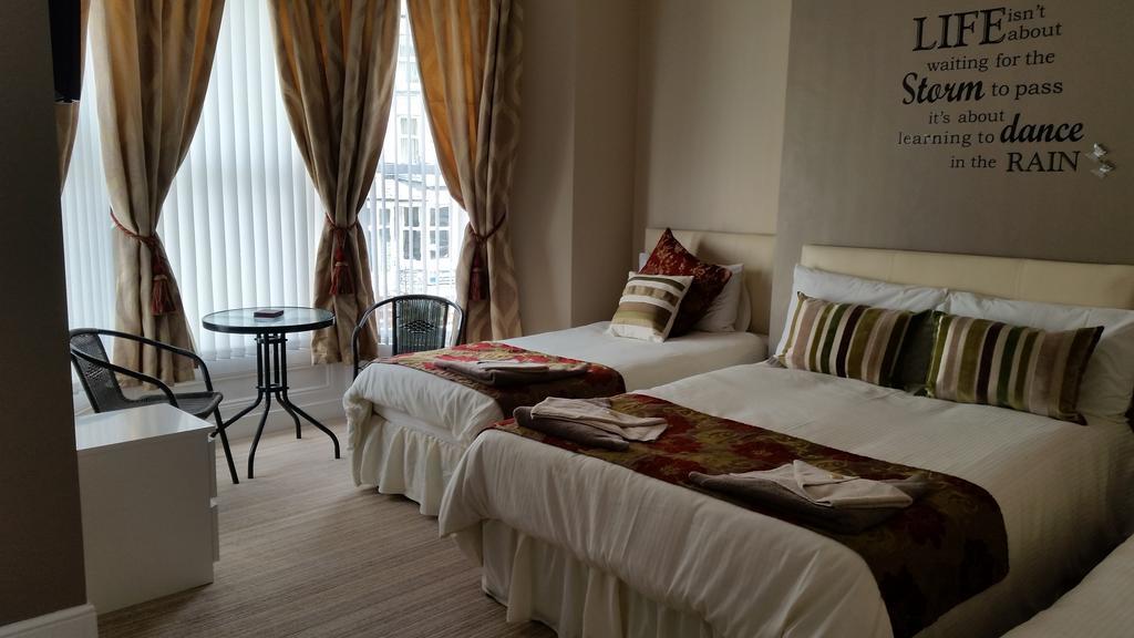 Hotel The Trevelyan Morecambe Esterno foto